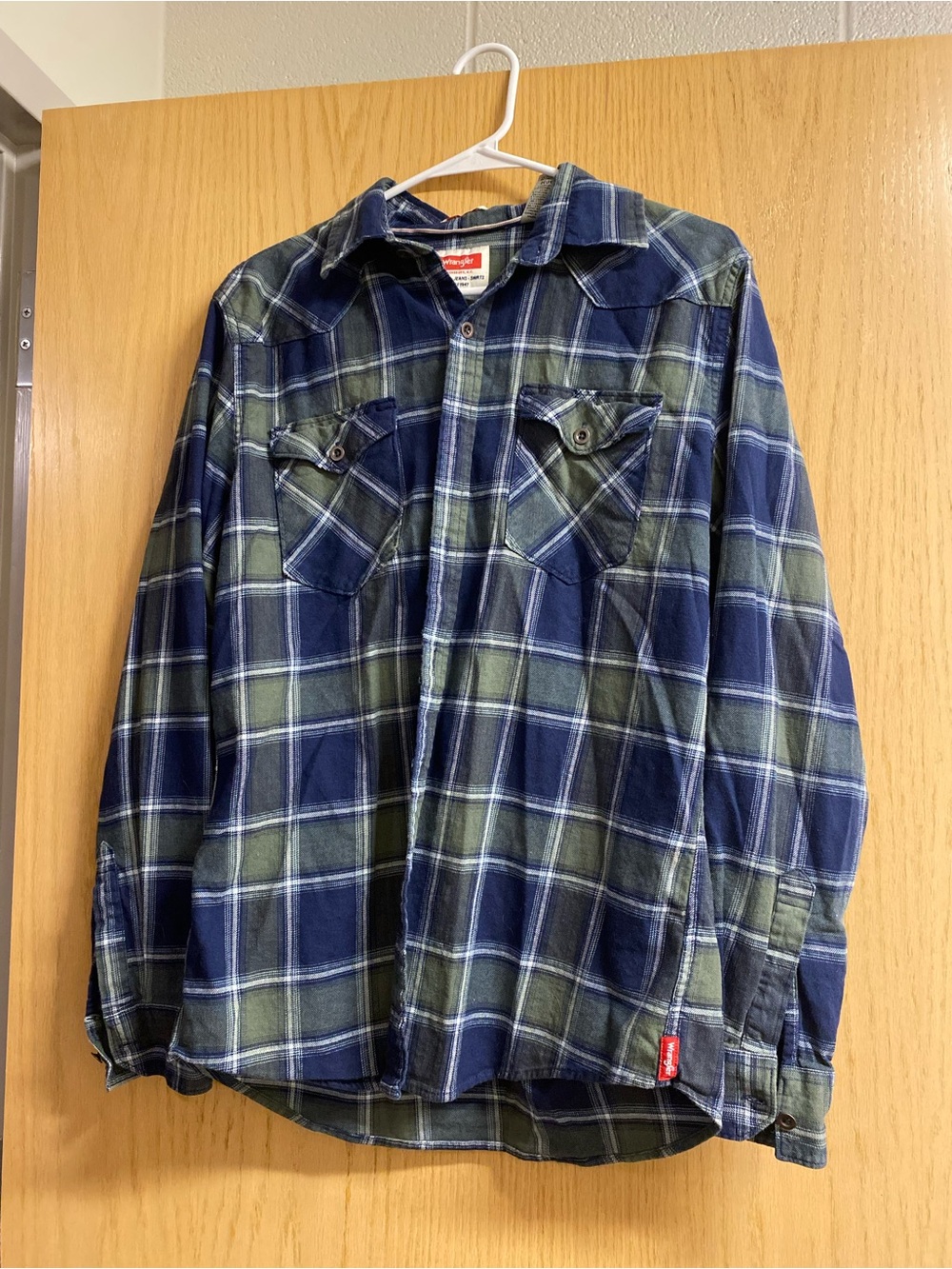 Wrangler Blue Plaid Button-Up Shirt